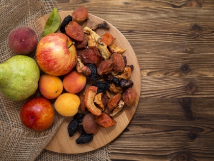 arrangement-delicious-autumnal-fruits-with-copy-space